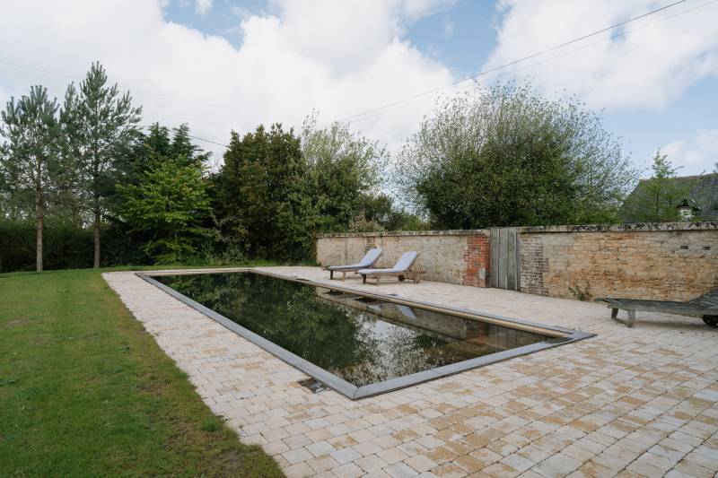 Projet installation piscine en couloir de nage pour mon jardin à Caen