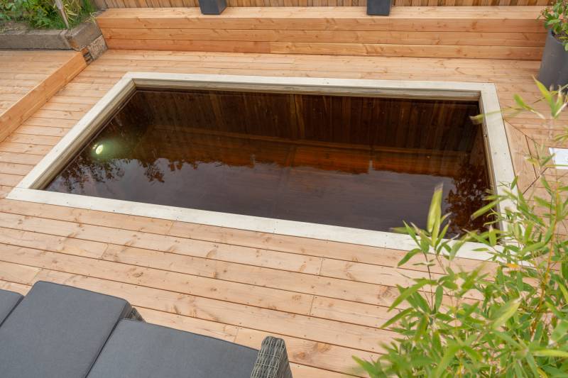 Installer une petite piscine de 10m2 dans Marseille avec filtration biologique sans chlore